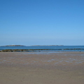Out to Inner Farne from the beach