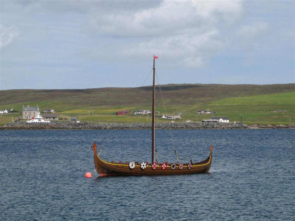 Mini viking boat at Lerwick
