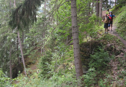 Niels base jump!