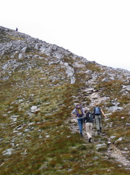 Climbing up to Binnein Beag