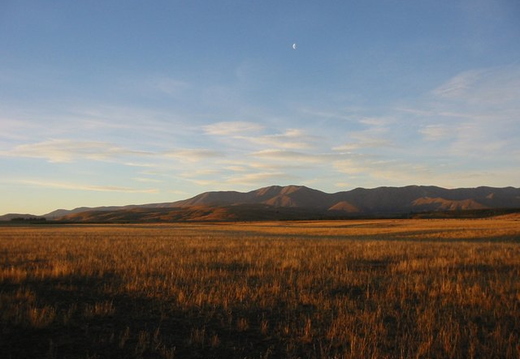 The Otago flatlands between Naseby and Alexandra