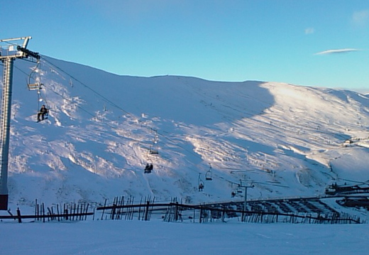 Across sunnyside chair from the blue that runs down the side. Prob the worst run due to being v lumpy at bottem