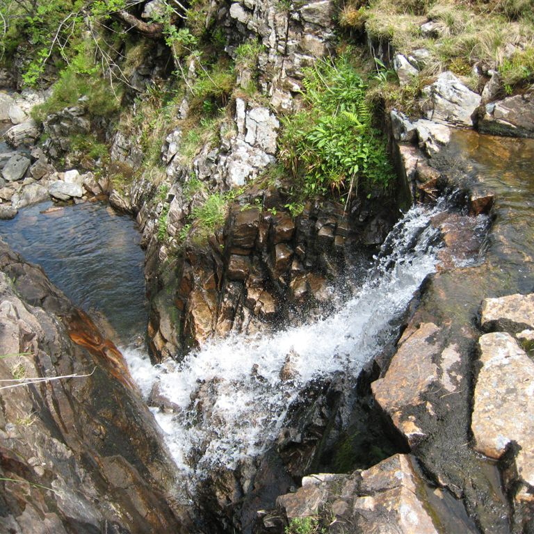 Wee waterfall on the way up