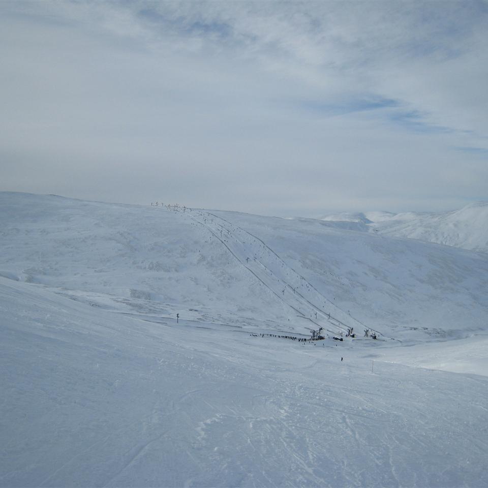 Looking down Glas Maol Run Towards Coire Fionn Poma's