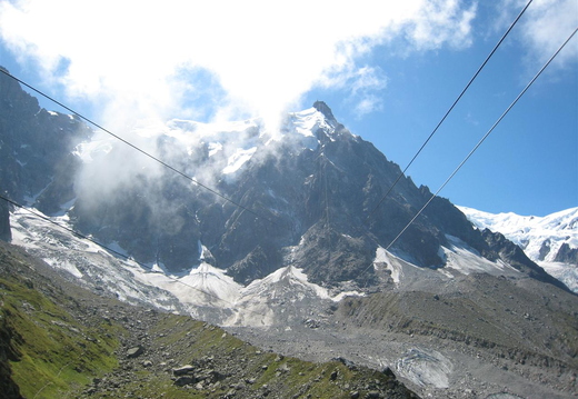 On the second cable car, looking ahead at Aiguille du Midi