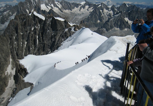 Group heading back up from the Midi Plan