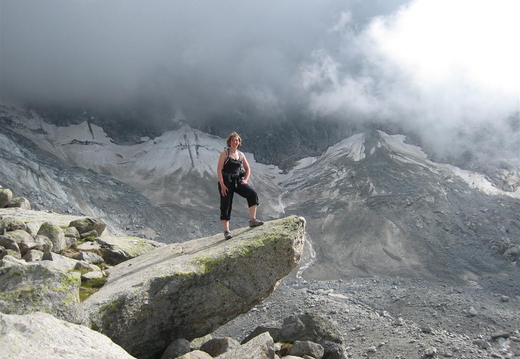 Lucy, Les Pelerins glacier behind
