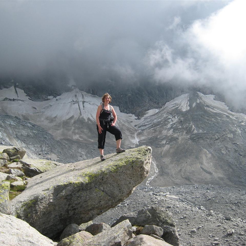 Lucy, Les Pelerins glacier behind
