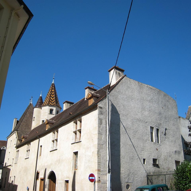 Stopped off in Beaune famed for its colourful roofs