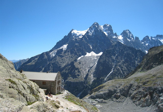 Glacier Blanc Hut & Pelvoux