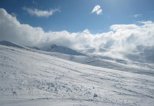 M2 towards northern corries