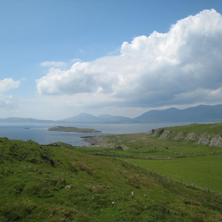 Rubha Fiart, Mull in the background
