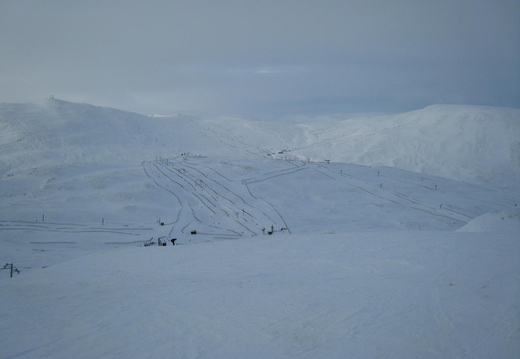 Cluny & Tom Dearg, Cairnwell behind