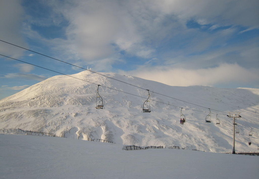 Sunnyside chair, Cairnwell behind