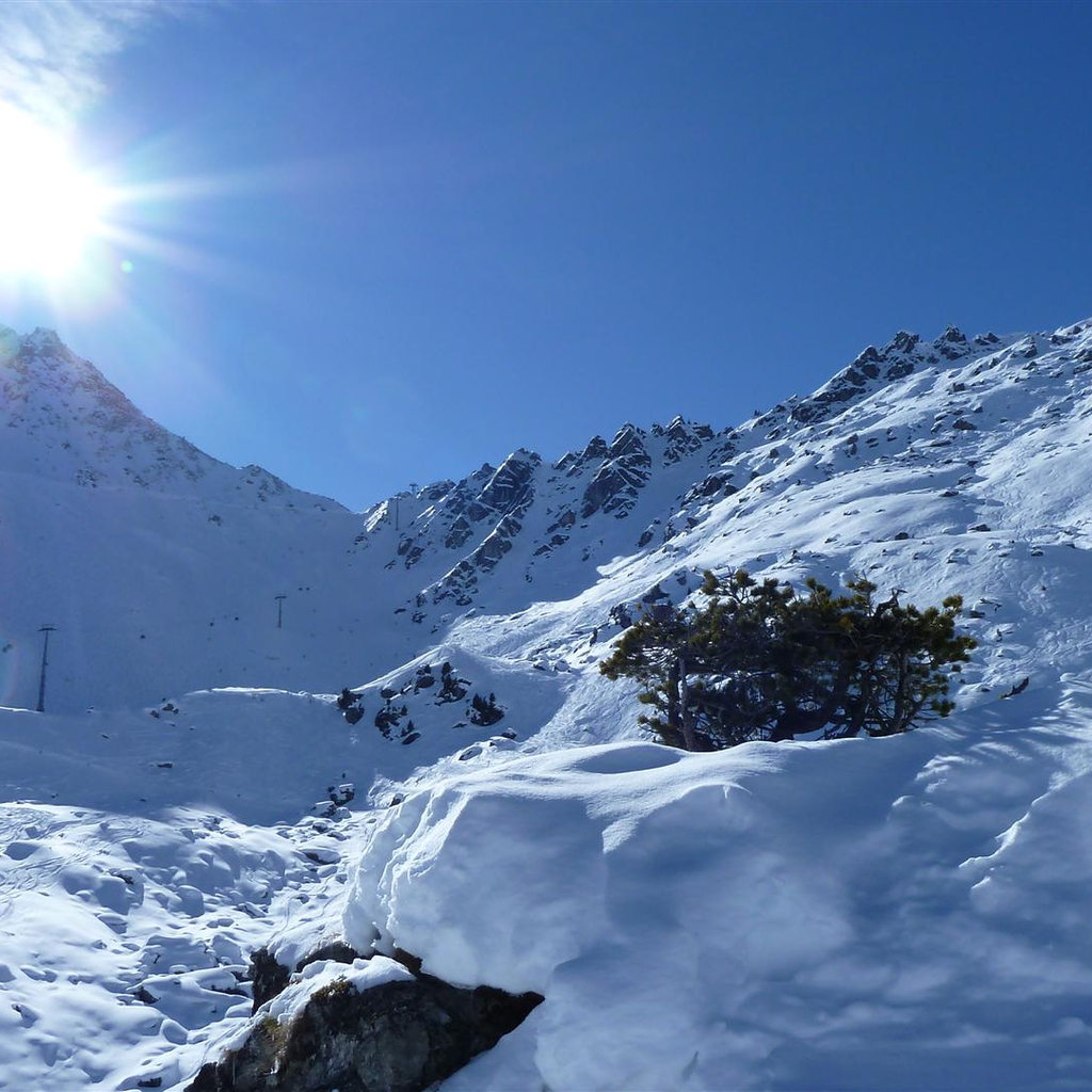 Waymarked off piste run
