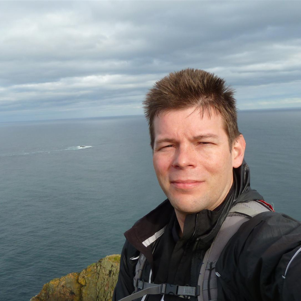 Muggins, North Atlantic behind
