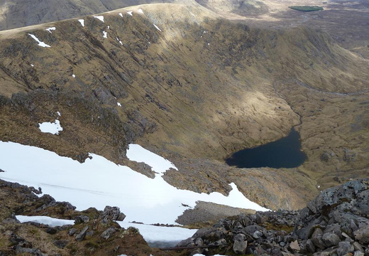 Down to the Lochan from Stob Ghabhar