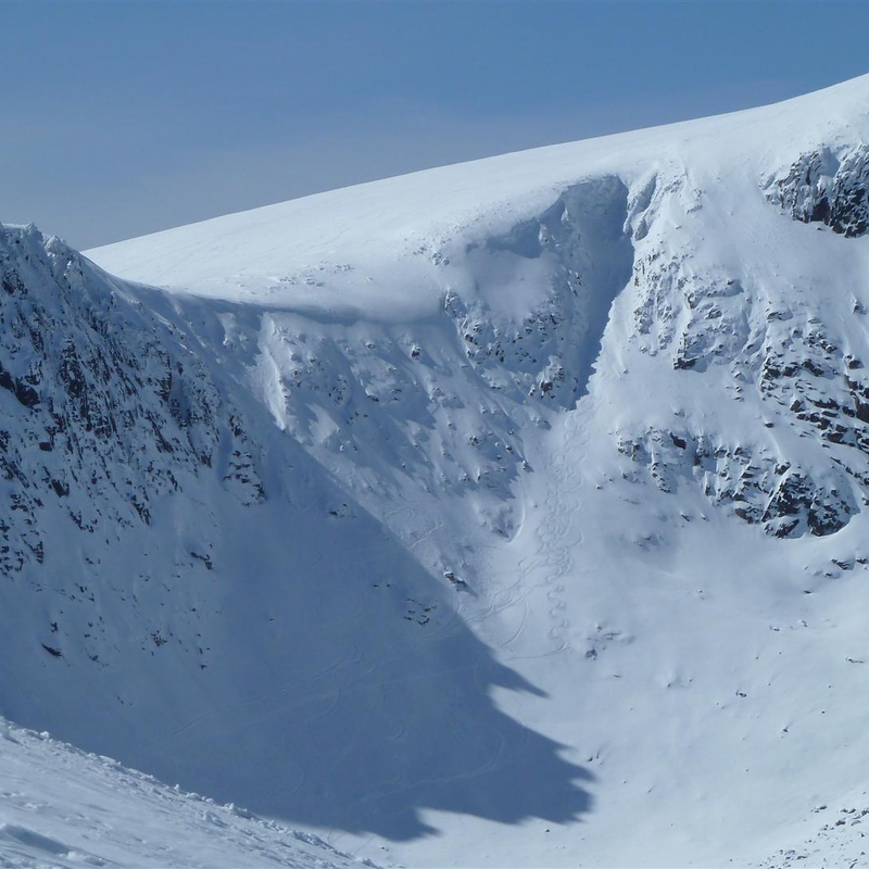 Coire an t-Sneachda - Note the ski tracks