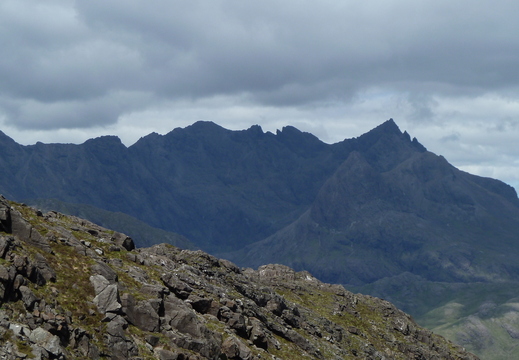 Skye Ridge, Sgurr Nan Gillian, and the towers of Pinacle Ridge clearly visible