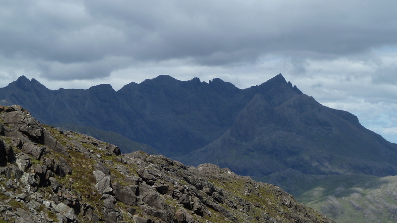 Skye Ridge, Sgurr Nan Gillian, and the towers of Pinacle Ridge clearly visible