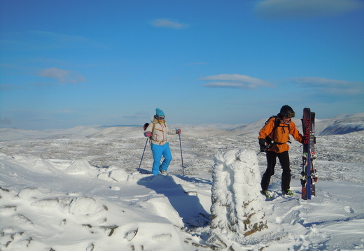 Approaching Glas Maol summit, summit cover was poor