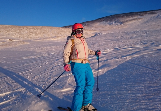laura descending carn an Tuirc 