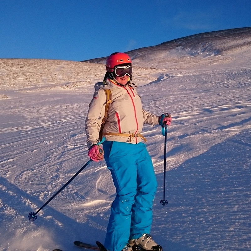 laura descending carn an Tuirc 