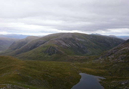 View back to maoile Lunndaidh over lochan Gaineamhach