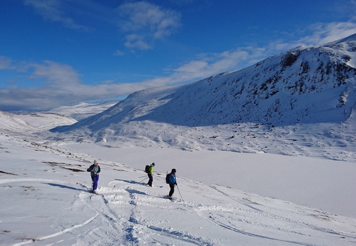 From CF headed to tor NE of summit then down Marquis' Well