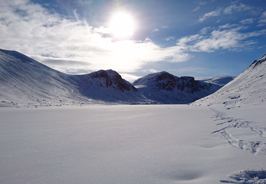 Looking SW towards shelter stone crags