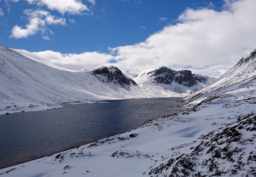  Loch Avon