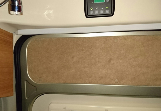 Ditto upper panel, left centre panel as likely to get splashed from cooker